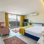 Hotel Pera Urla
