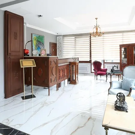 Pera Hotel