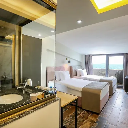 Hotel Pera *
