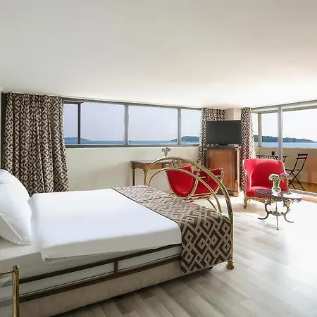 Hotel Pera Urla